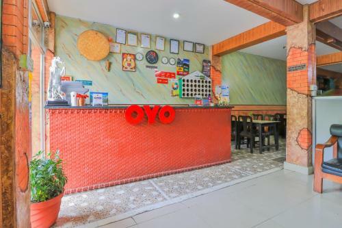 Oyo 659 Hotel Lake Tower