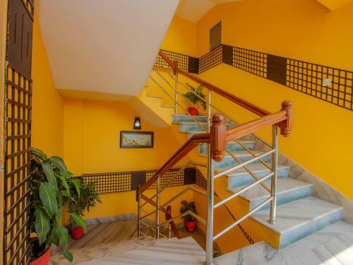 Hotel Oyo 274 Kotee Home