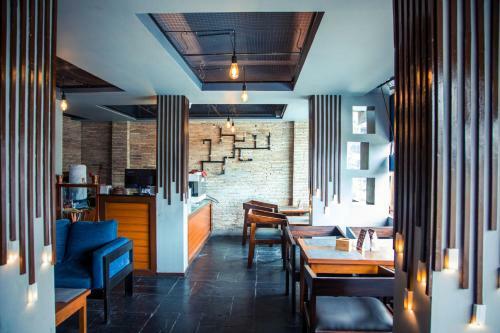 Hotel Oyo 274 Kotee Home