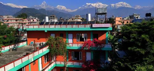 Hotel New Pokhara Lodge