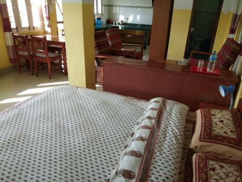 Hostal Happy Sedi Lodge