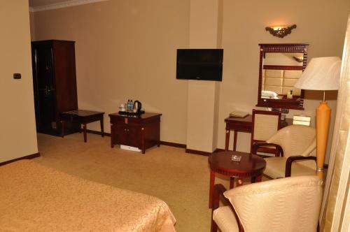 Friendship International Hotel