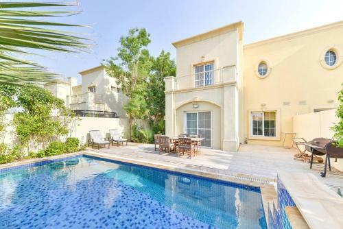 Medlock Villas