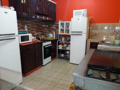 Albergue Hostal Easy Stay