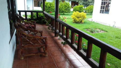 Albergue The Bridge To Ecuador