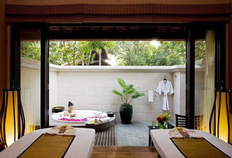 Hotel Angkor Village Suites