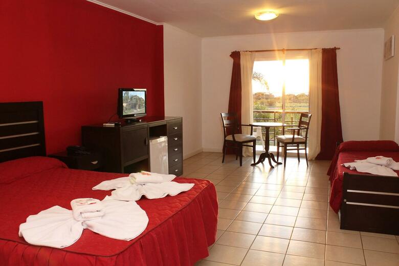 Brisas Del Lago Apart Y Hotel