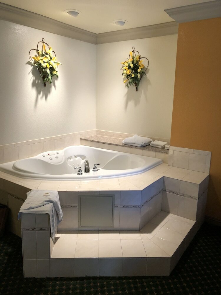 Hotel Cloverdale Wine Country Inn & Suites