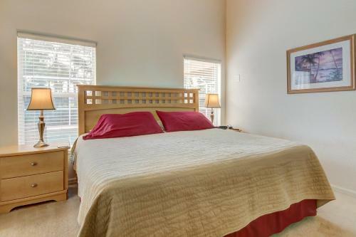 Satin Gold Retreat