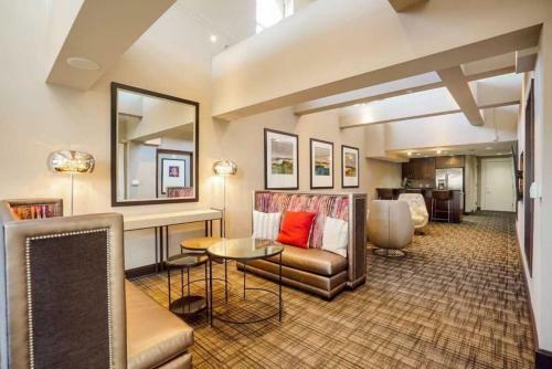 Apartamentos Global Luxury Suites At The White House