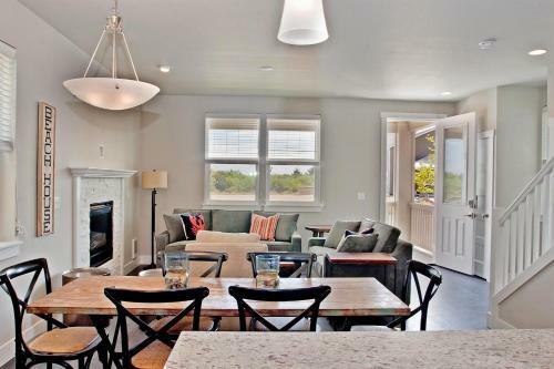 Latuki Beach House