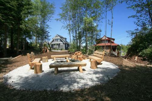 Vintage Beach Three-bedroom Home