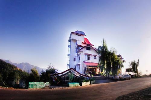 Hotel Oyo 5490 Golf Links Resort
