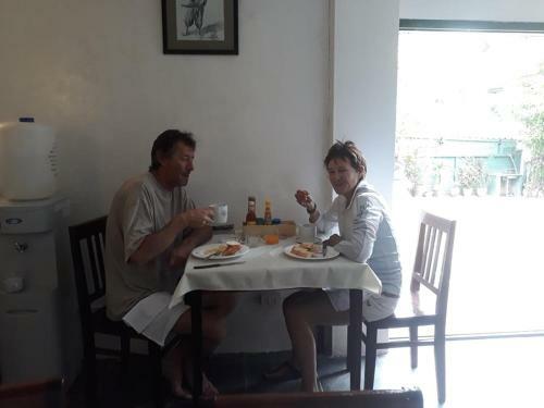 Hostal Sayo Naga Guesthouse