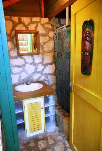 Hotel Banana Shout Resort