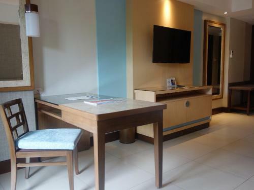 Hotel Henann Resort Alona Beach