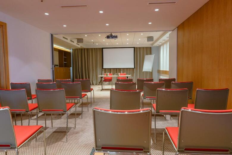 Hotel Holiday Inn Express Belgrade - City
