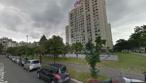 Apartment Boulevard