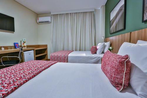 Hotel Comfort Mogi Gua�u