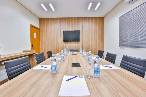 Hotel Comfort Mogi Gua�u