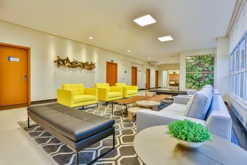 Hotel Comfort Mogi Gua�u