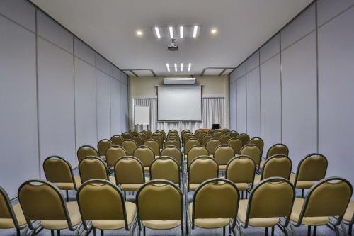 Hotel Comfort Mogi Gua�u