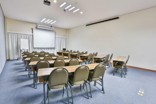 Hotel Comfort Mogi Gua�u