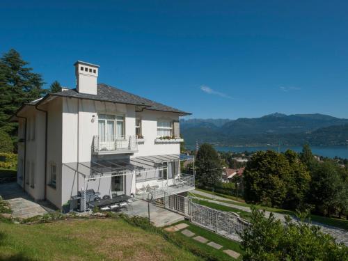 Baveno Villa Sleeps 10 Pool Air Con Wifi