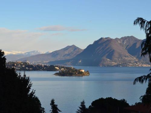 Baveno Villa Sleeps 10 Pool Air Con Wifi