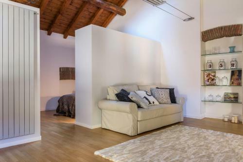 Apartamento Corte Delle Rondini - Bymyhomeincomo
