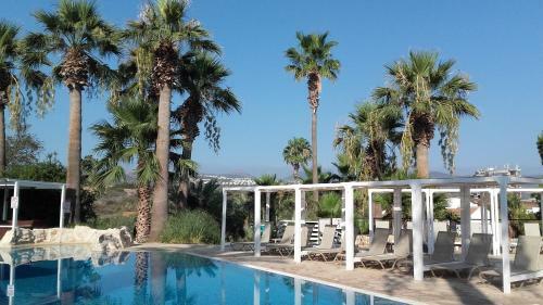 Hotel Latchi Family Resort