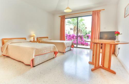 Tavros Hotel Apartments