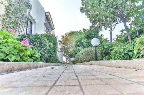 Tavros Hotel Apartments