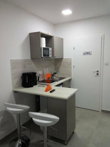 Elenapa Holiday Apartments