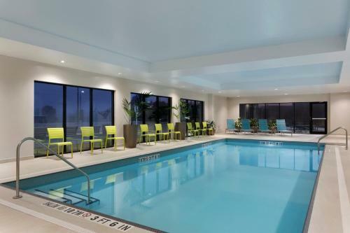 Hotel Home2 Suites By Hilton Milton Ontario