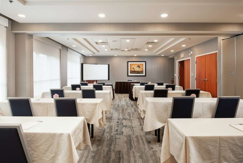 Hotel Hampton Inn & Suites By Hilton Barrie