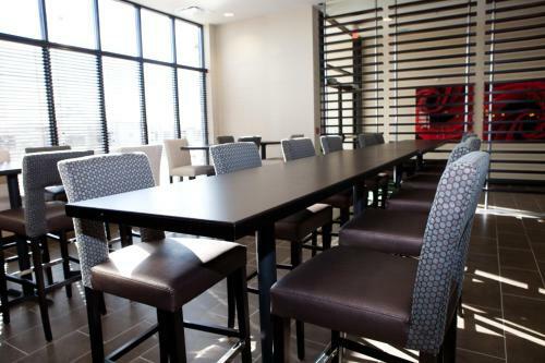Holiday Inn Hotel & Suites Red Deer