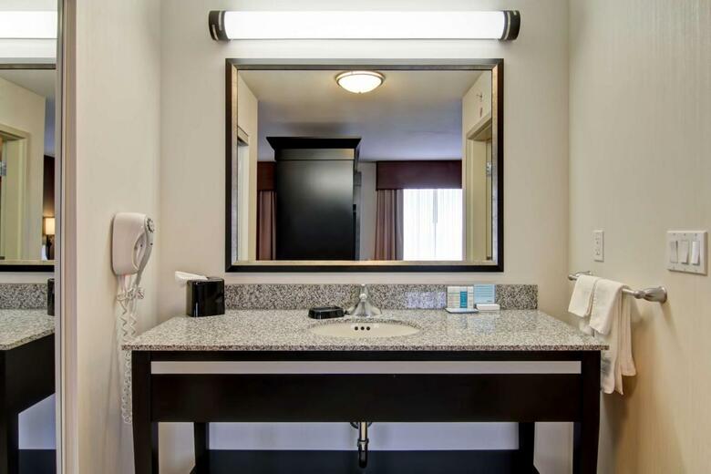Hotel Hampton Inn & Suites Red Deer