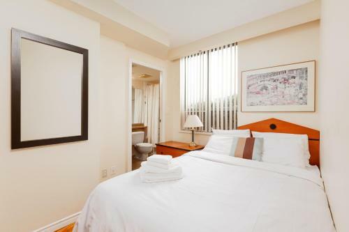 Cozy Apartment Near Minoru Park