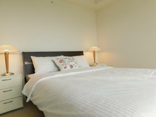 Apartamento Richmond Condo Airport