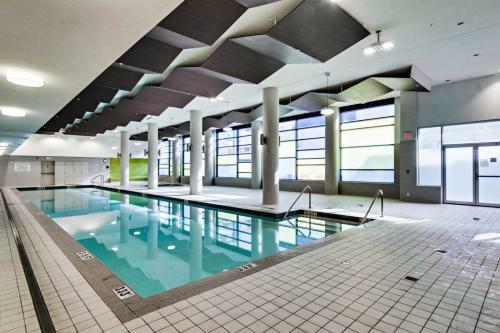 Apartamento Richmond Condo Airport