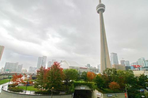 Luxury 3 Br Dt Apartment Toronto, On, Canada