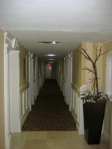 Capital City Center Hotel