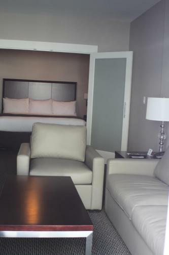 Capital City Center Hotel