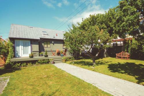 Posada Spinnakers Gastro Brewpub & Guesthouses