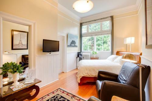 Bed & Breakfast Fairholme Manor Inn