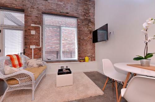 Apartamentos Lee Chong Luxury Vacation Rentals