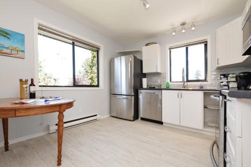 Hillside Area Brand New Apartment 20