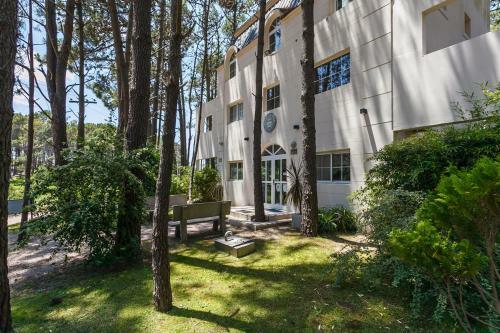 Hotel Colina Blanca Apart