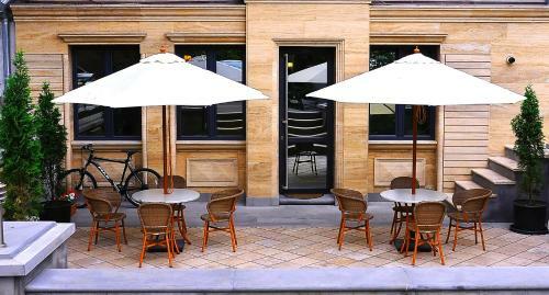 Mga Hostel & Tours